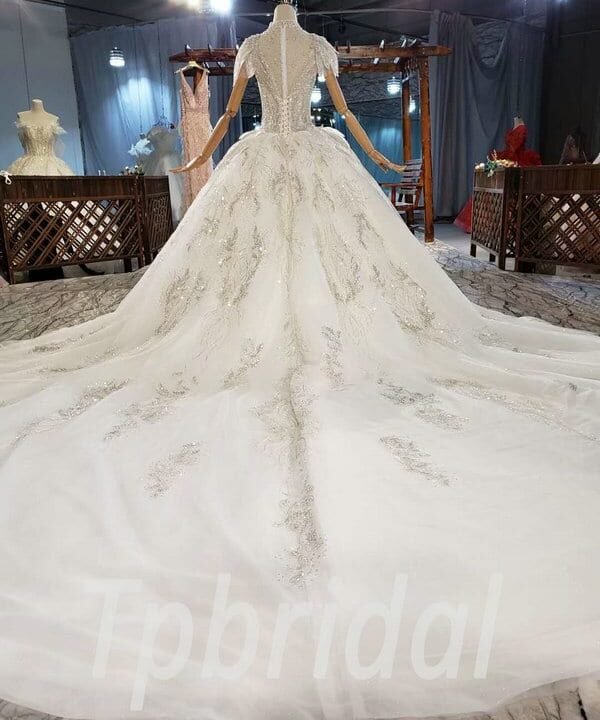 jewel neckline wedding dress 859-001