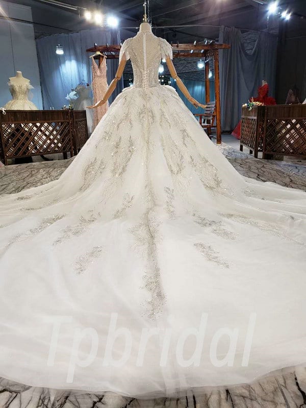 jewel neckline wedding dress 859-001