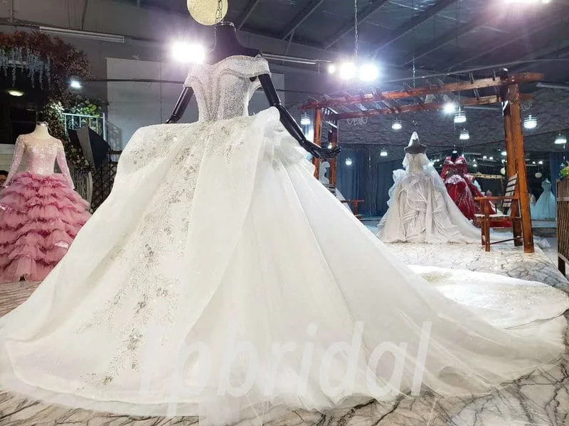 heavy wedding dress 862-012