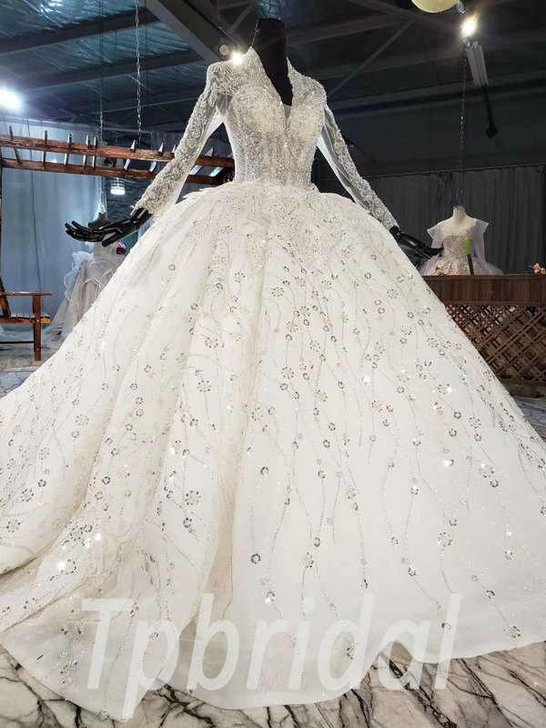 Long Sleeve Winter Wedding Dress V Neck Sparkly Bridal Gown