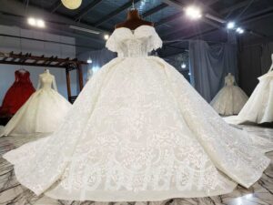 lace ball gown wedding dress-885-001