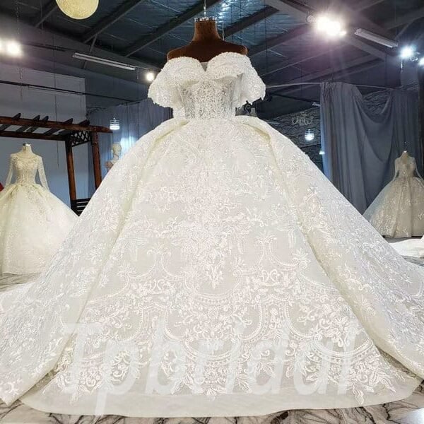 lace ball gown wedding dress-885-001