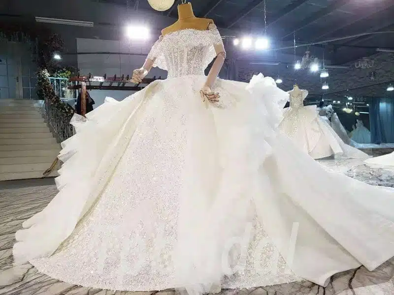 big ball gown wedding dress 935-003