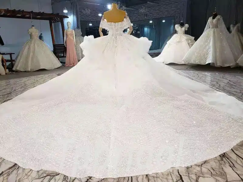 big ball gown wedding dress 935-006