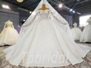 lace wedding dress with veil 948-002