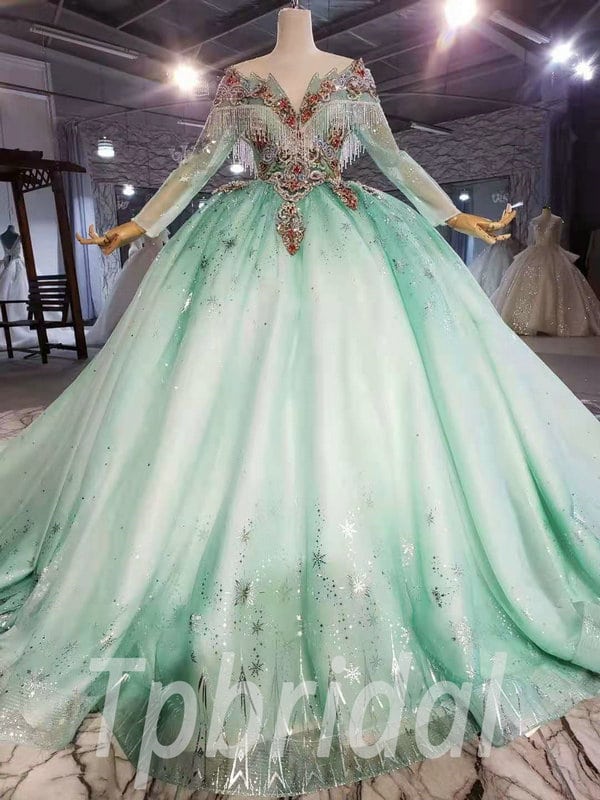 gåde Justering boks Light Green Wedding Dress Ball Gown Long Sleeve With Train