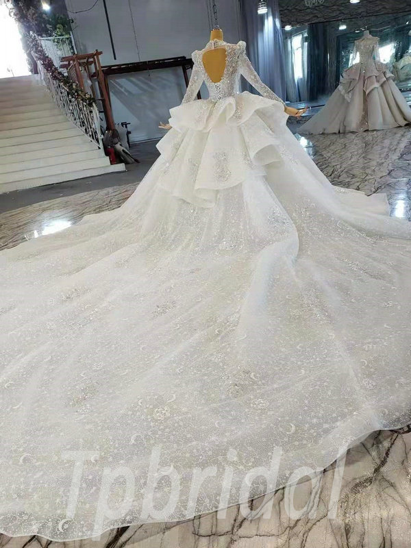 Beaded Long Sleeve Wedding Dress Ball Gown With Veil 2021