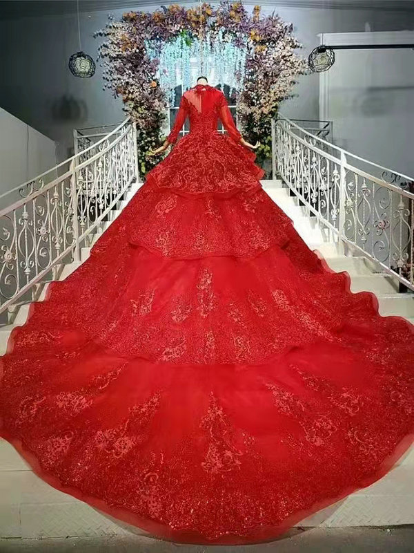 Luxury / Gorgeous Red Bridal Wedding Dresses 2023 Ball Gown See-through  Scoop Neck Long Sleeve Backless Heart-shaped Flower Appliques Lace Chapel  Train Ruffle