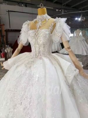 wedding dress with long tail 1053-007