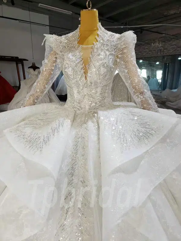 ball gown wedding dress with sleeves 1056-004