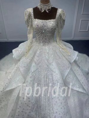 long sleeve square neck wedding dress 1070-005