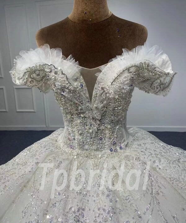 ruffled wedding dress 1068-004