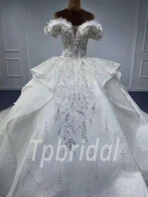 ruffled wedding dress 1068-005