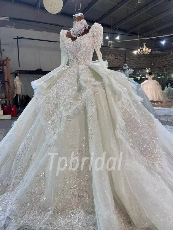 ball gown long sleeve wedding dress 1107-004
