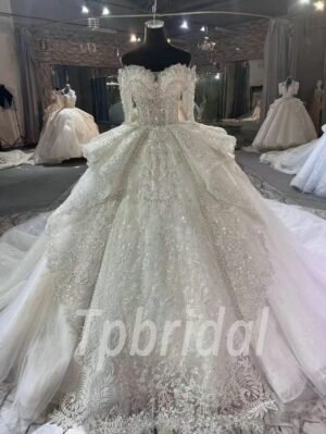 sweetheart ball gown wedding dress 1124-001