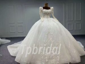 long sleeve ball gown wedding dress 1146-001