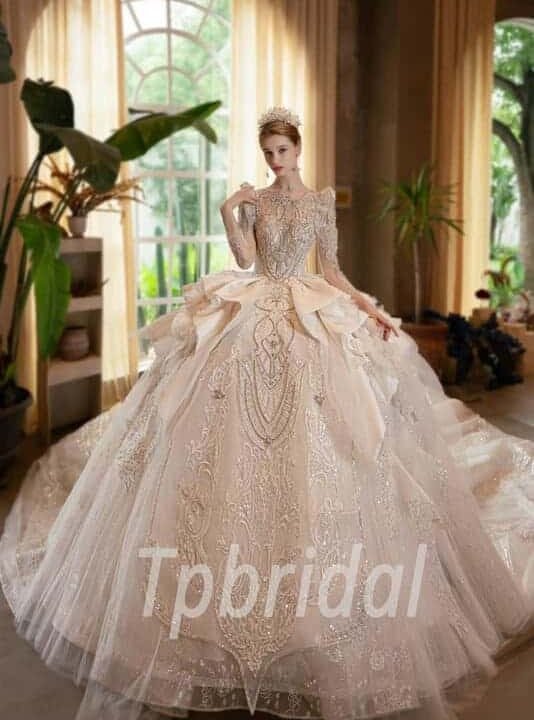 winter wedding dress 1174-009
