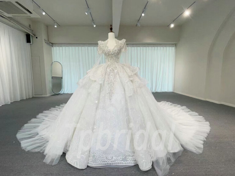 Ball Gown Wedding Dress With Sleeves Lace Bridal Gown