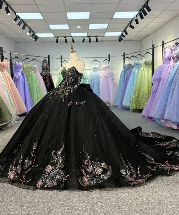 black quince dress 1495-02