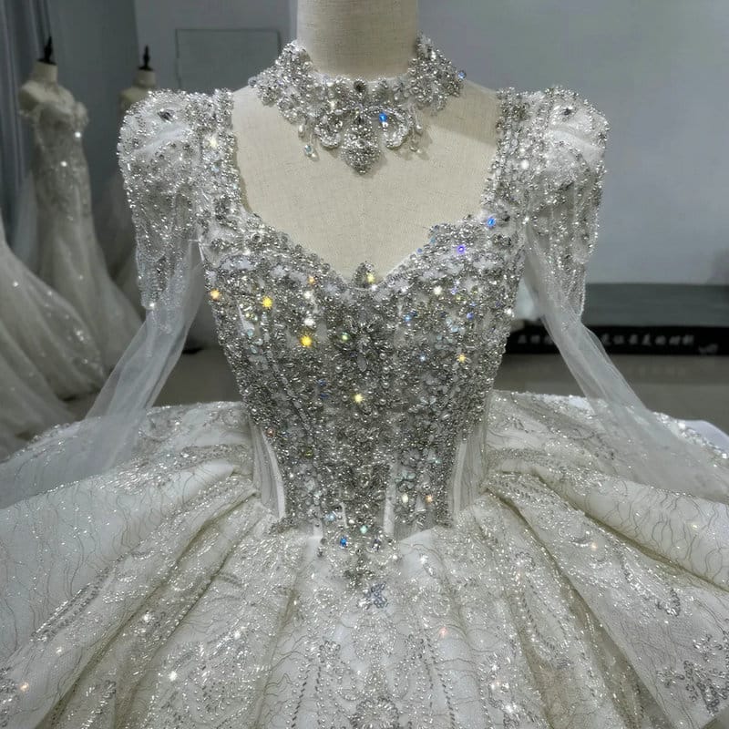 cathedral wedding dress 1606-04