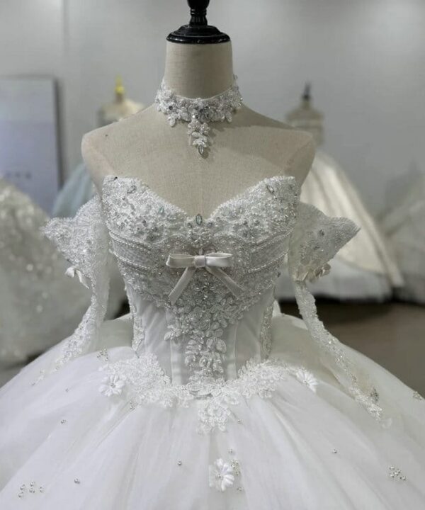 wedding dress with detachable sleeves 1626-04